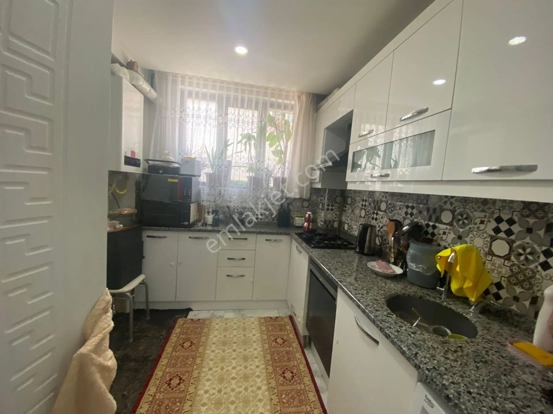 Avrupa Emlak Tan Esenler Fatih Mh 82m²2+1 Bahçe Kat,5-10 Yaş,krediye Uygun,üçyüzlü Çinçin Dere Cadde - Görsel 5