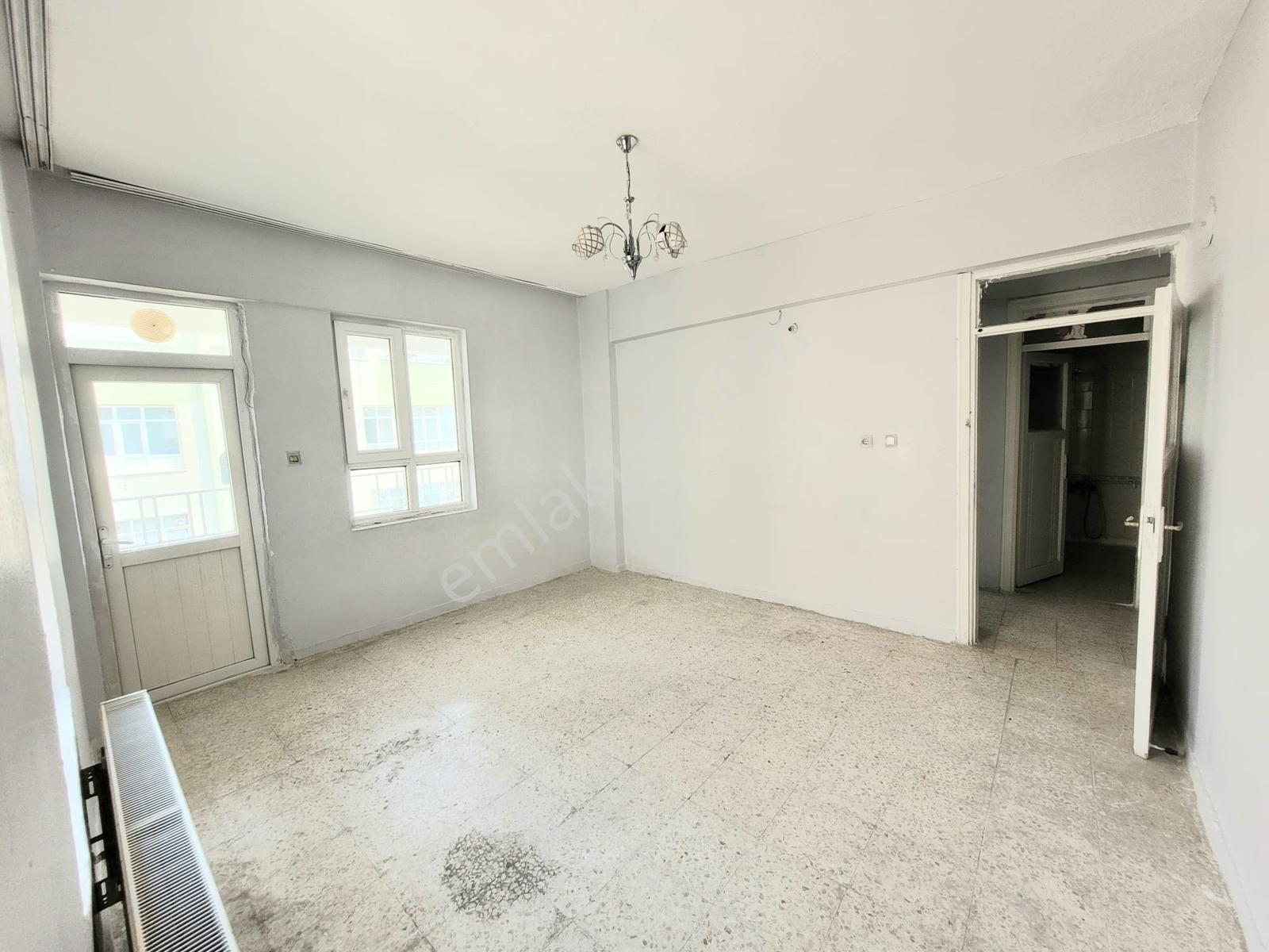 Düzgün Emlak'tan Okul Yanı | Geniş Ve Ferah 150 M² Daire - Görsel 28