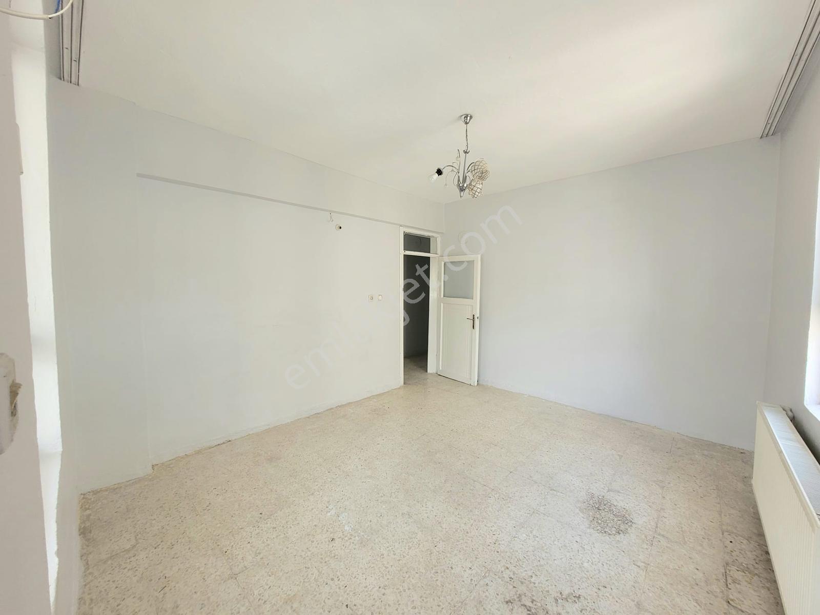 Düzgün Emlak'tan Okul Yanı | Geniş Ve Ferah 150 M² Daire - Görsel 5