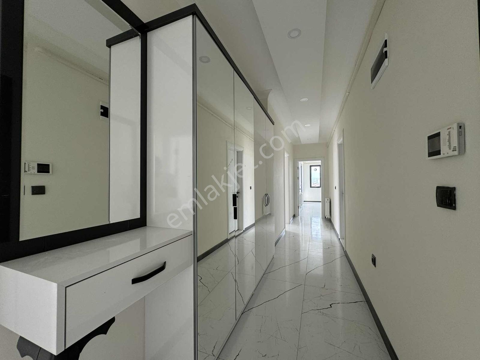 Onmax Burhaniye Merkez'de Satılık Sıfır 2+1 100 M2 Daireler - Görsel 35