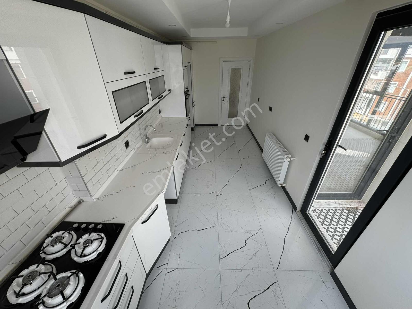 Onmax Burhaniye Merkez'de Satılık Sıfır 2+1 100 M2 Daireler - Görsel 10