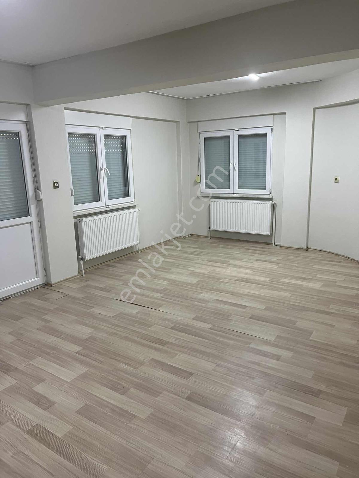 Kocabıyık Gayrimenkul'den Zeytinköy'de Satılık Almancı Villası - Görsel 13