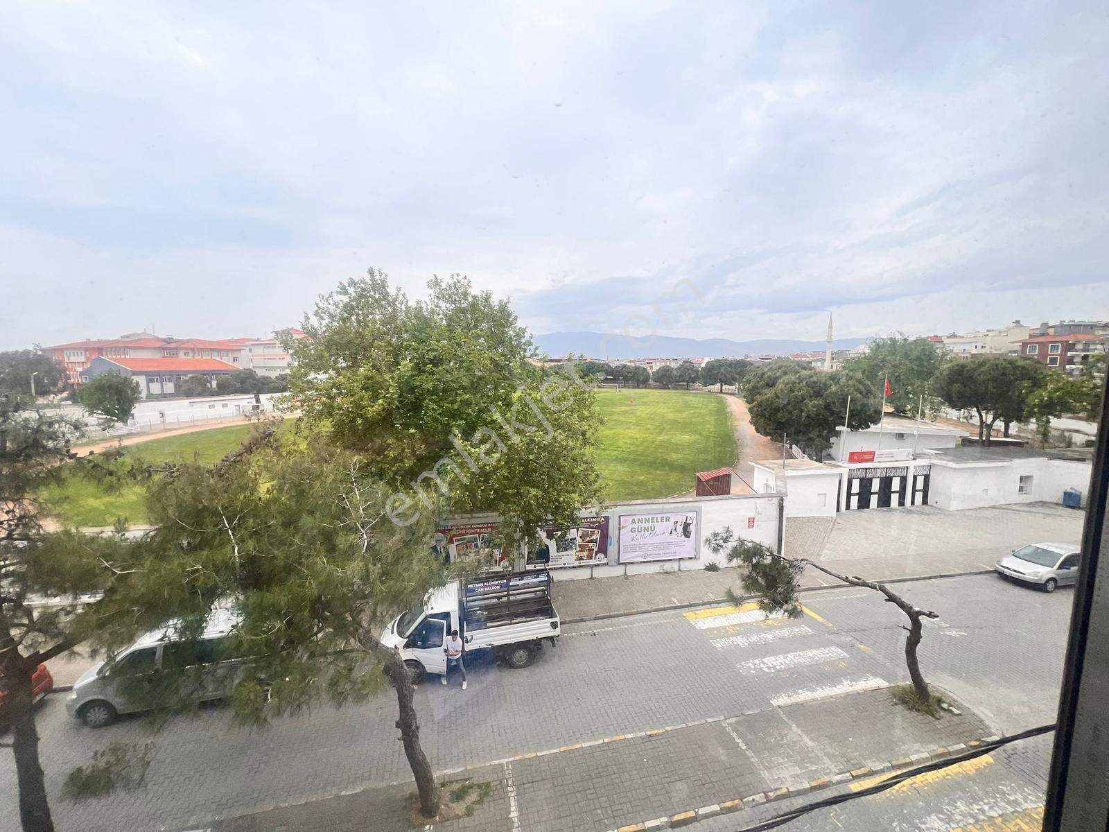 Burhaniye Merkezinde 3+1 140m2 Ebeveyn Banyolu Kiralık Daire - Görsel 34