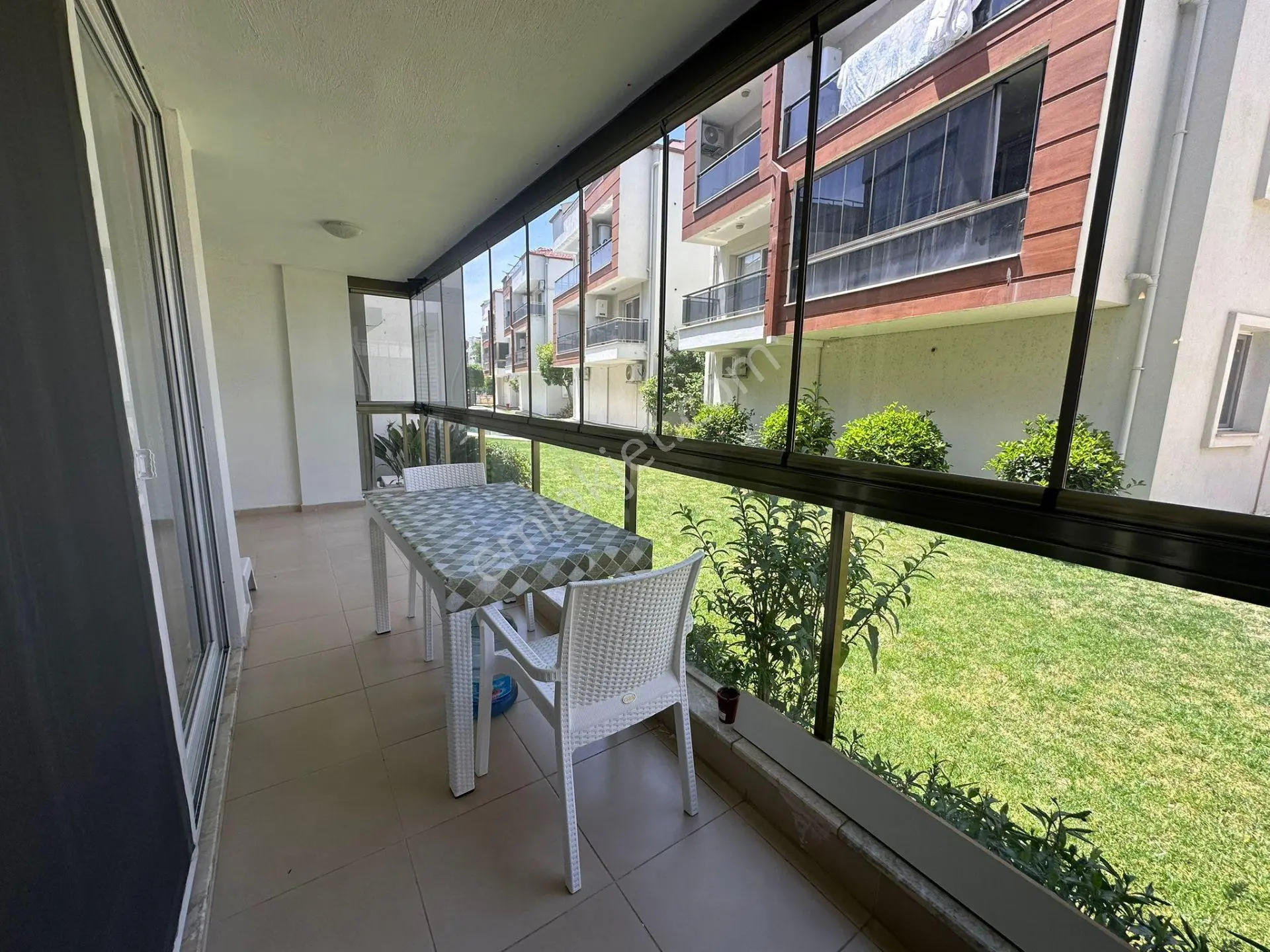 Güllük Merkezi Konumda Havuzlu Sitede 2+1 Eşyalı Satılık Daire - Görsel 5