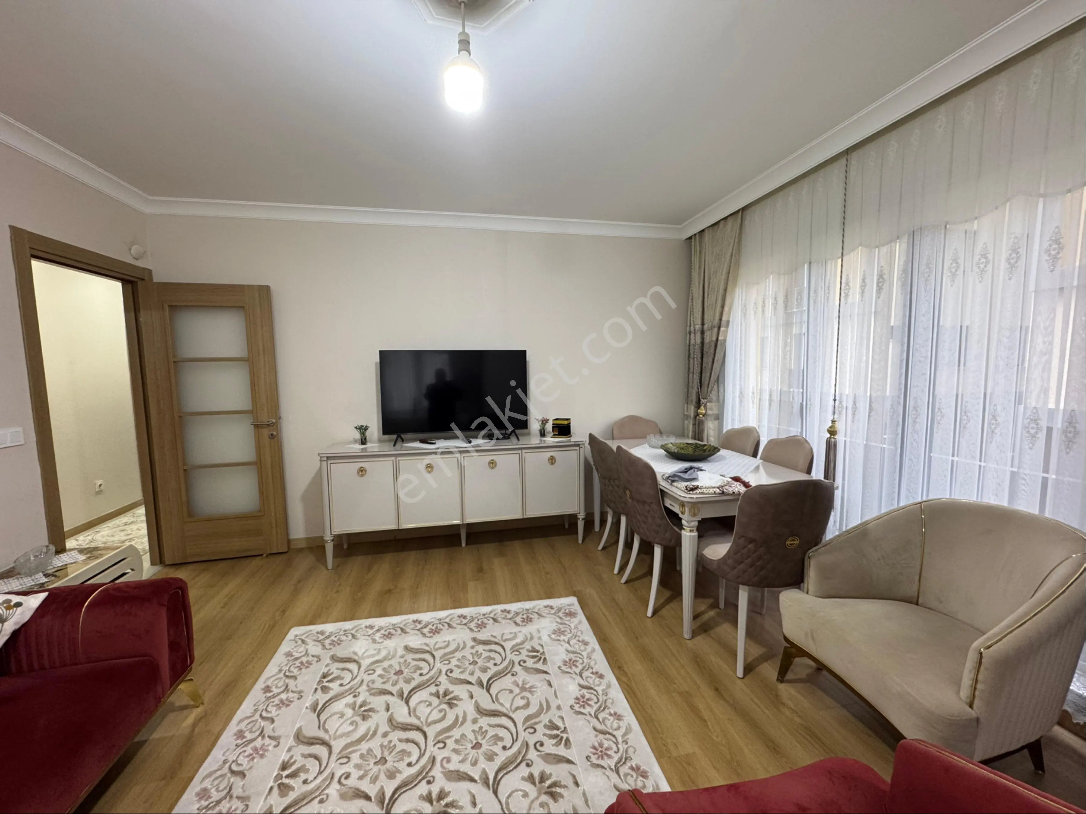 Merkezi Konumda Havuzlu Site İçerisinde Ferah 2+1 Satılık Daire - Görsel 4