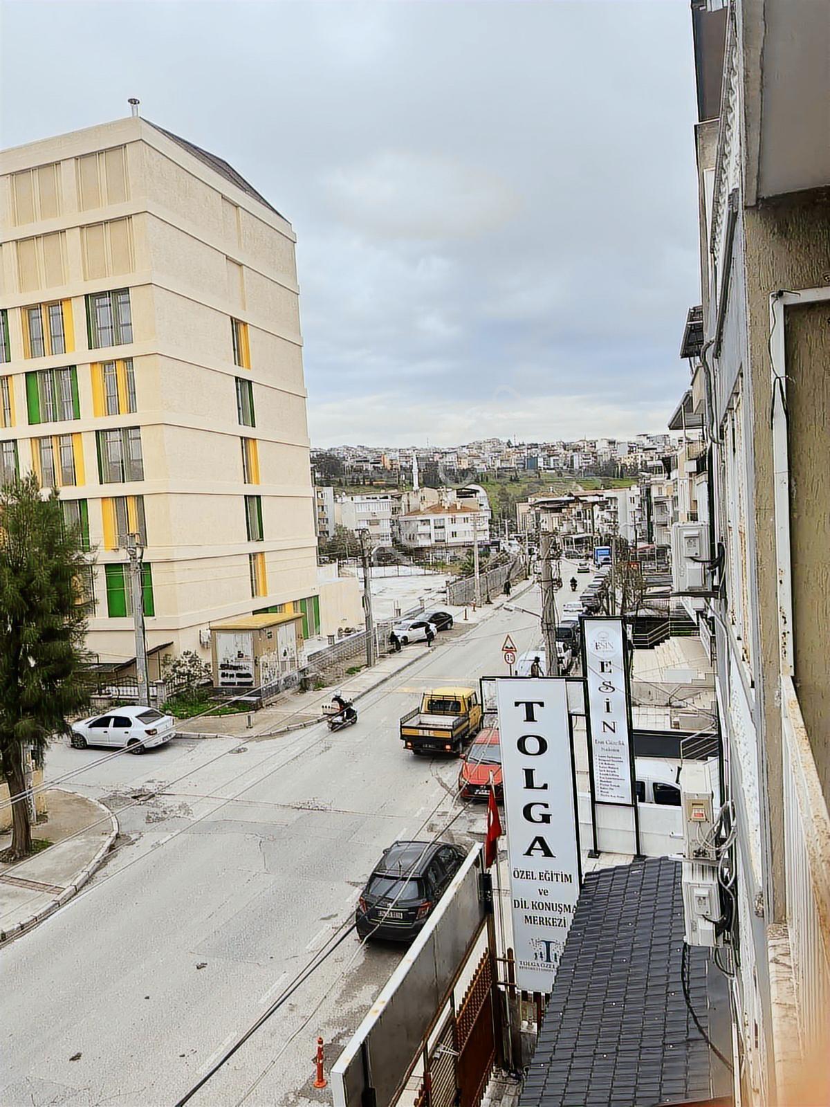 Bayraklı Osmangazi Merkezi Konum Yol Üzeri Doğalgazlı 3+1 Daire - Görsel 2