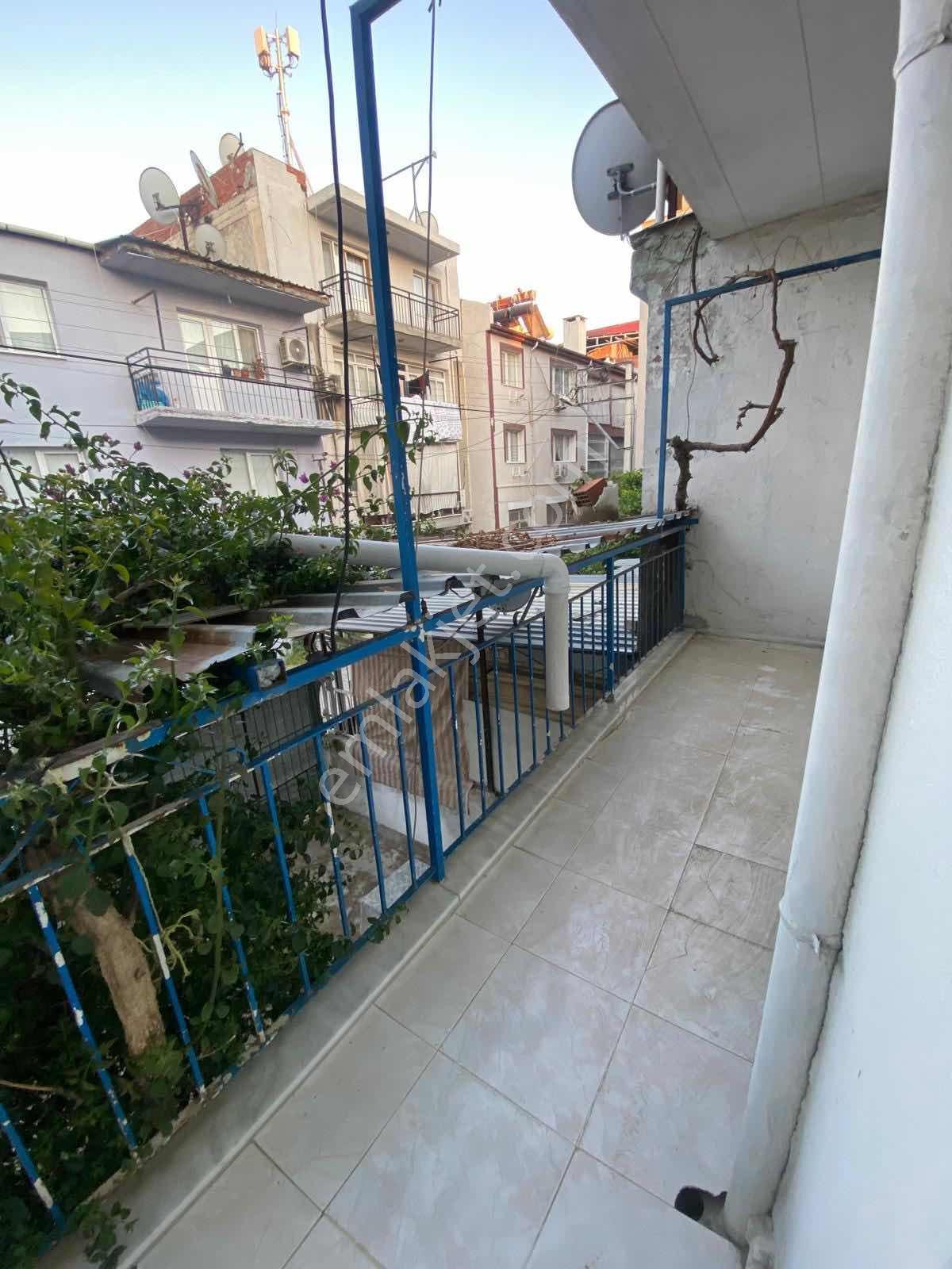 Bayraklı Adalet Mahallesi Merkezi Konum Doğalgazlı 2+1 - Görsel 22