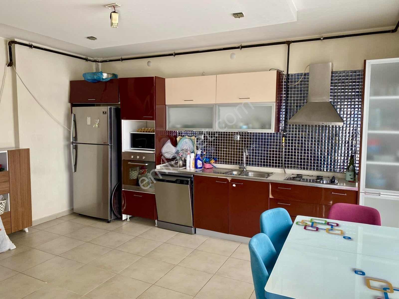 75 Cadde Dünya Kavşağı Merkezi Konumda Satılık Lüks 4+1 Daire - Görsel 15