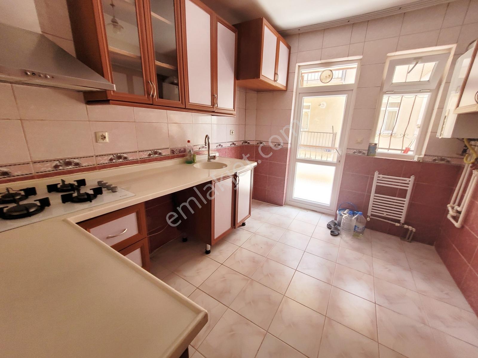 Ayvalı Sinem Sokak'ta Kat Konumunda 3 Oda 1 Salon Kiralık Daire - Görsel 6
