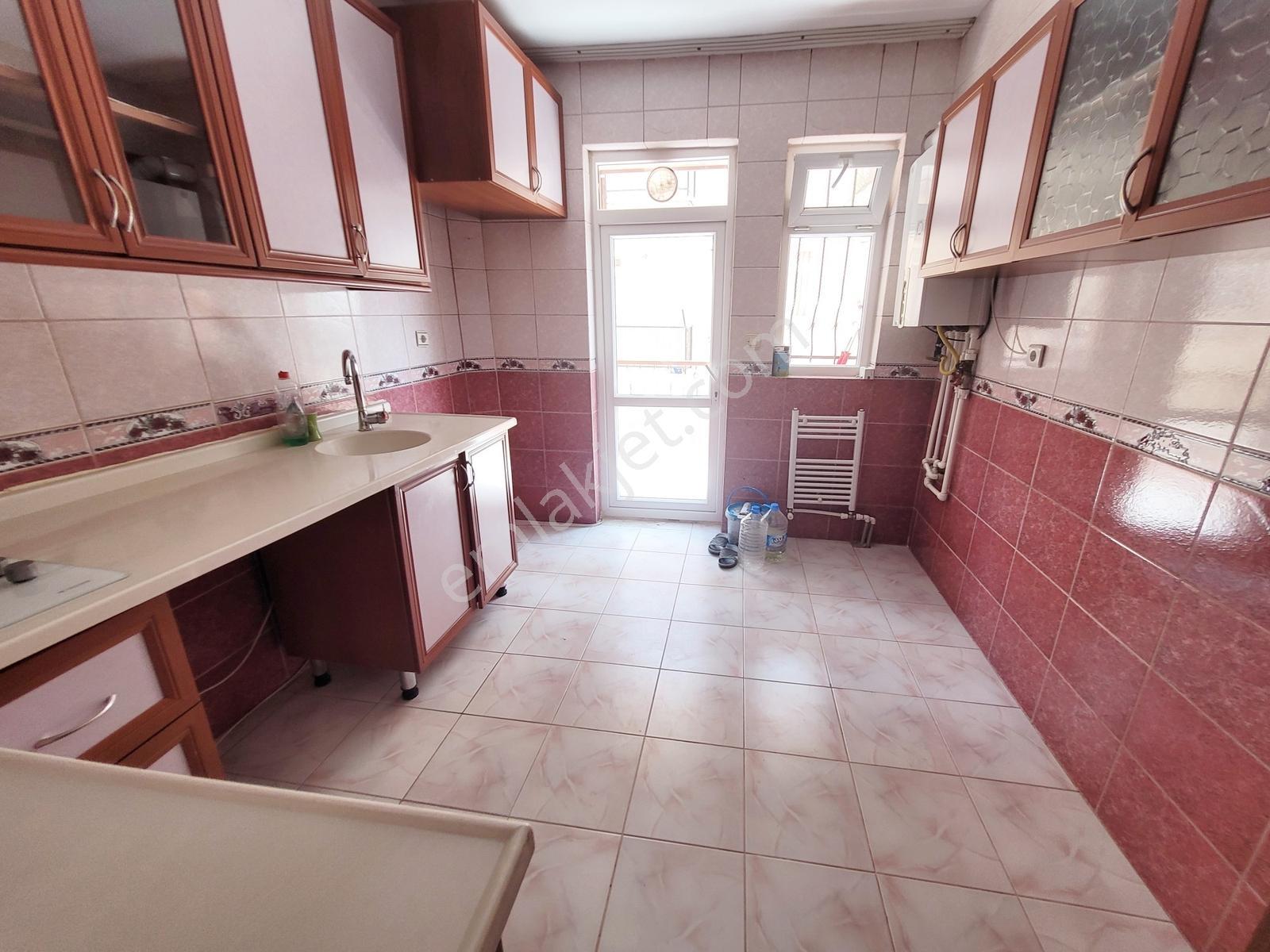 Ayvalı Sinem Sokak'ta Kat Konumunda 3 Oda 1 Salon Kiralık Daire - Görsel 9