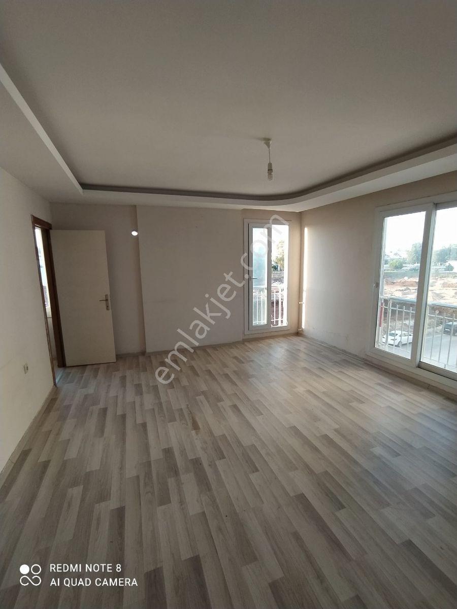 Atıcı'dan Belediye Arkasında Yatay Mimari Kombili 3+1 Satılık