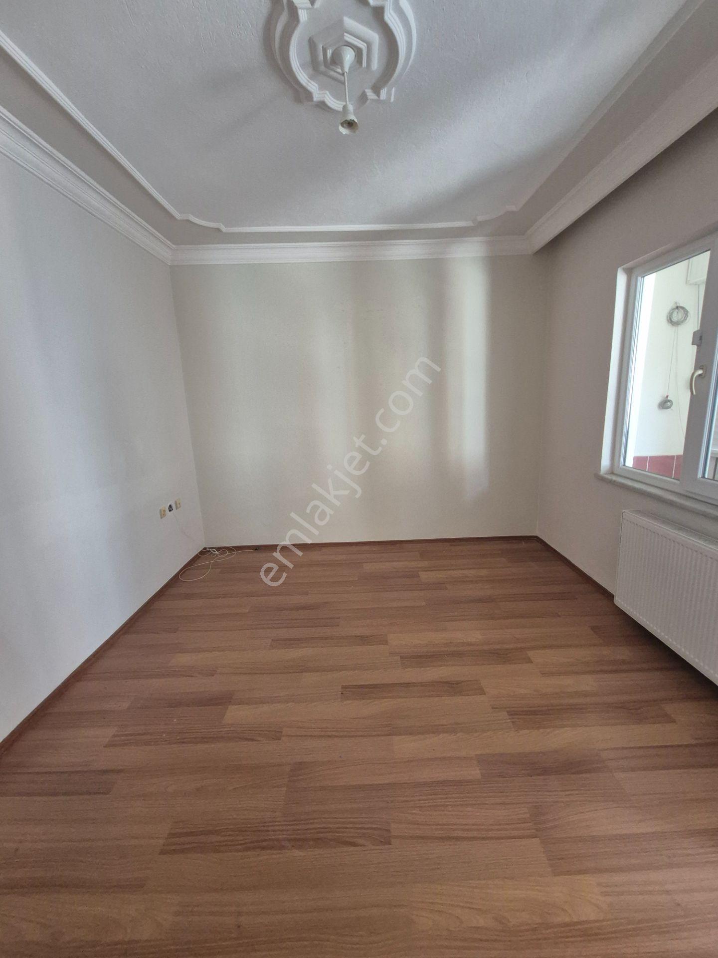 Yeşil Mah.'de Hastaneye 200 Mt Mesafede 3+1 Kiralık Daire - Görsel 24