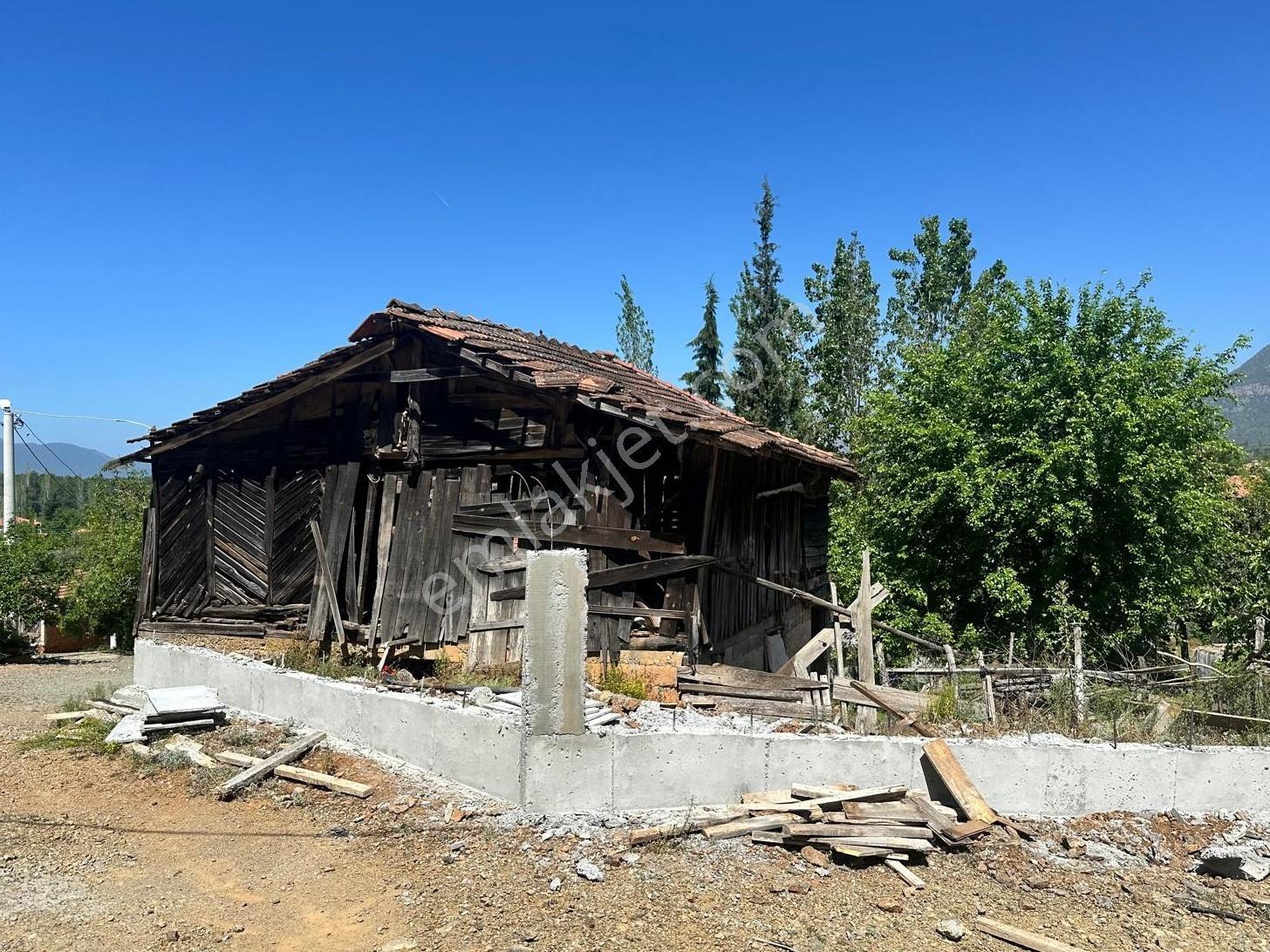 Muğla Köyceğiz Zeytinalanı Mahallesinde Kargir Ev Ve Avlusu - Görsel 14