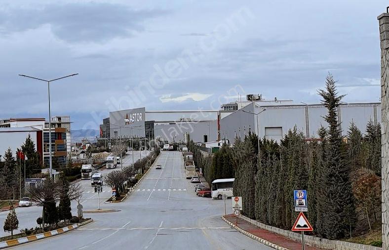 Sevindik'ten Türkobasında Osb Yakını Yatırımlık 1000 M2 Hisse - Görsel 2