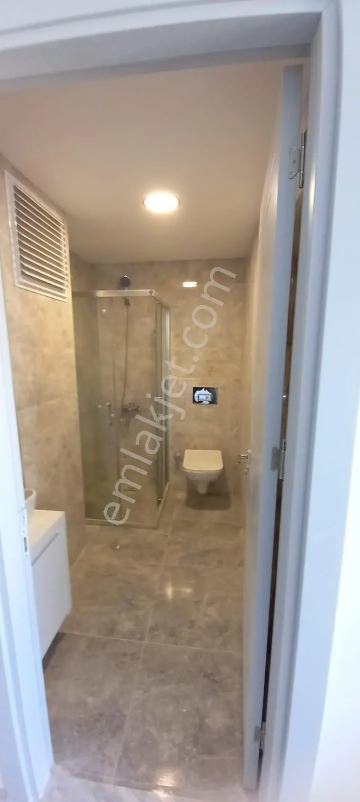 Bornova Erzene Topçu Tugayı Karşısı 1+1 Kiralık Daire - Görsel 5
