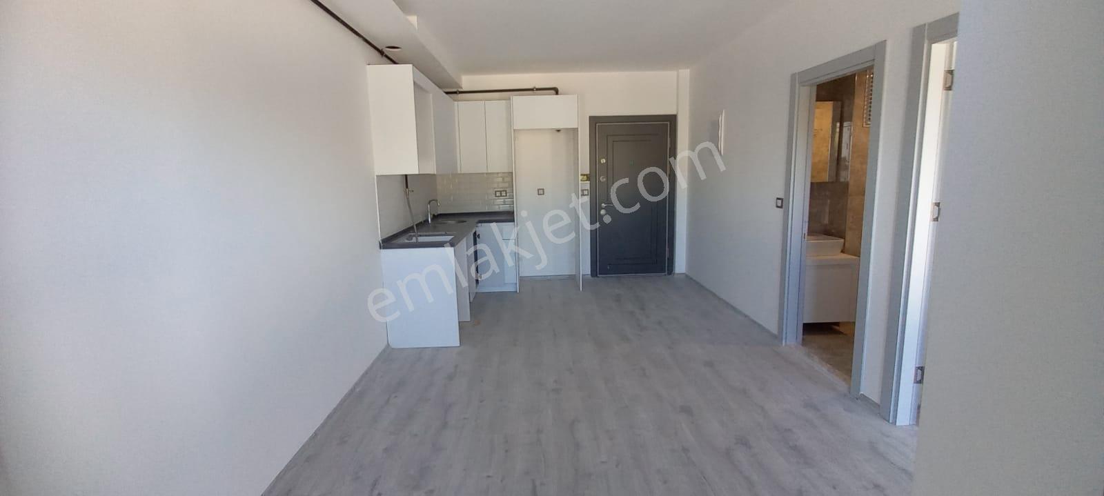 Bornova Erzene Topçu Tugayı Karşısı 1+1 Kiralık Daire - Görsel 11