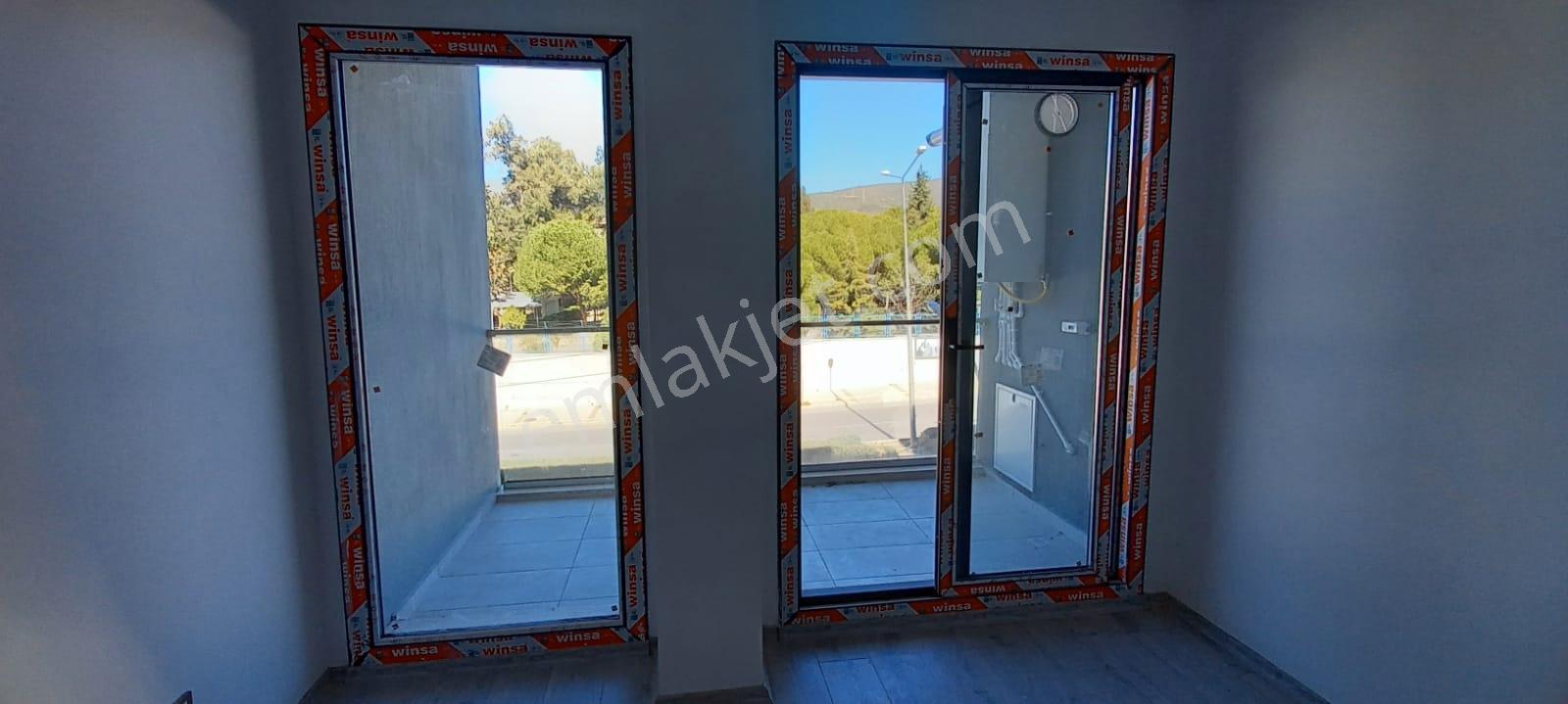 Bornova Erzene Topçu Tugayı Karşısı 1+1 Kiralık Daire - Görsel 13