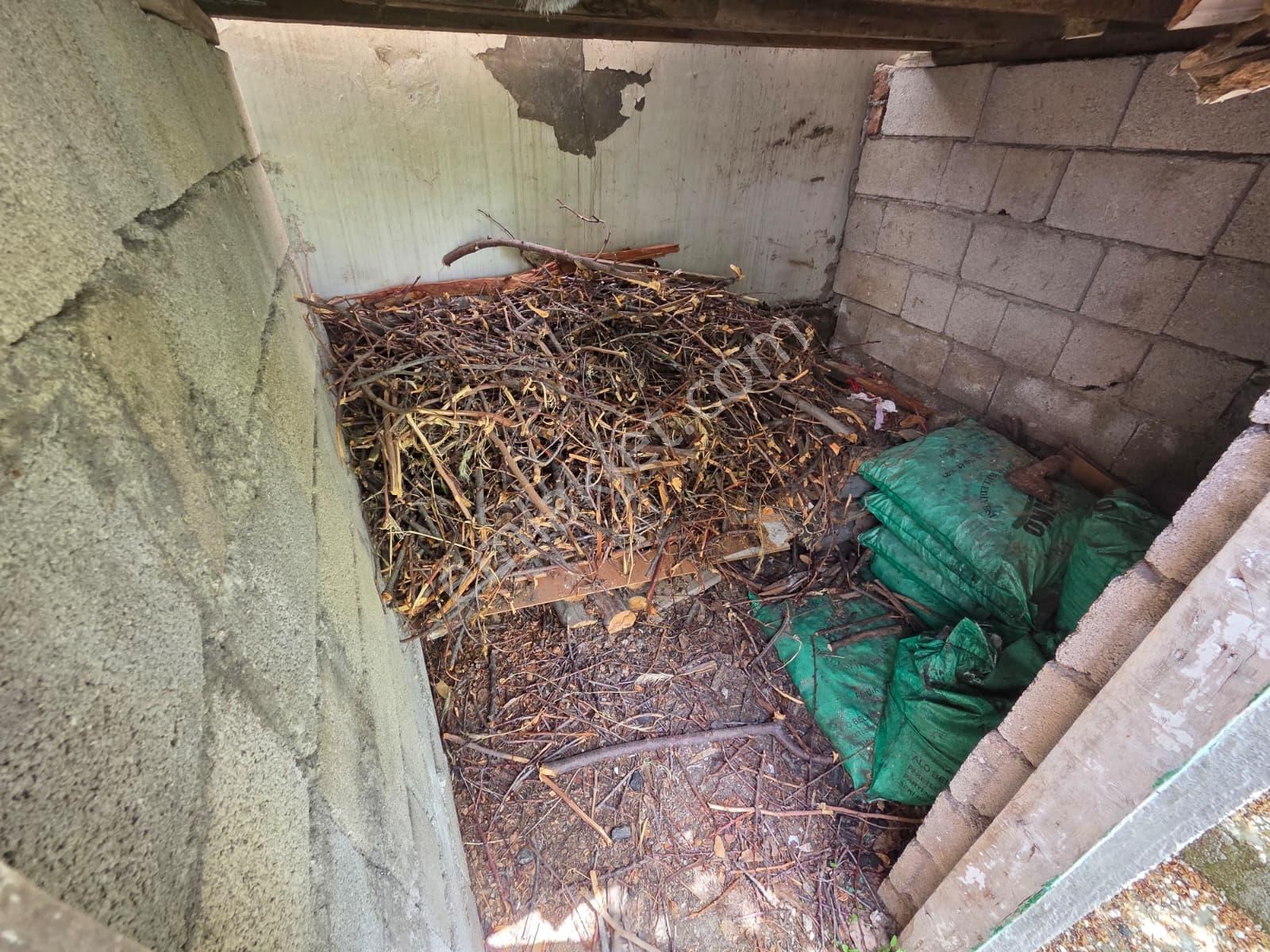 Sirkeli Yeşilova'da İmarlı Arsa Üzerine Eşyalı Satılık Müstakil - Görsel 2