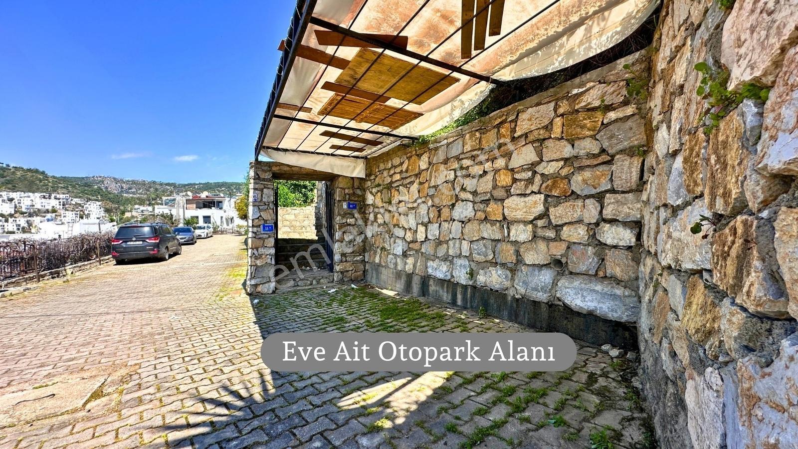 Kale Ve Deniz Manzaralı İkiz Villa - Görsel 31