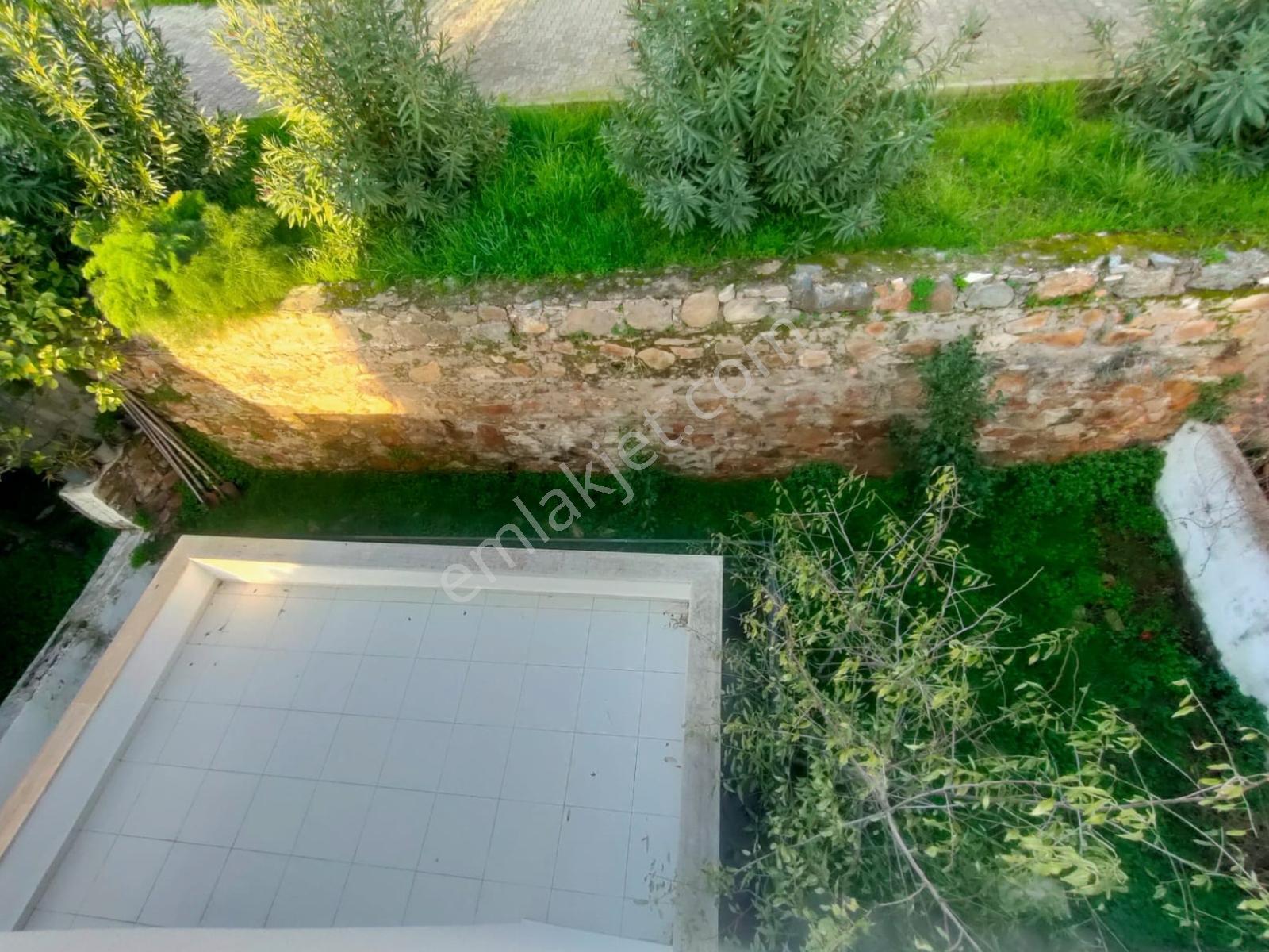 90 Evler Sitesinde Denize Yürüme Mesafesinde Tam Müstakil - Görsel 11