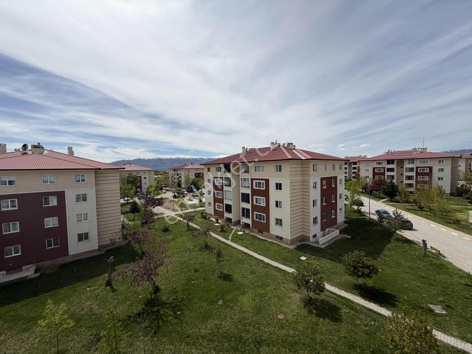 Remax Dem'den 13 Şubat Caddesinde 4+1 Satılık Daire - Görsel 3