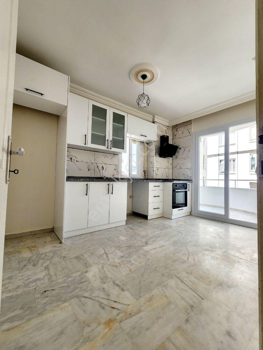 Hcl'den Merkezi Geniş 3+1 Bagımsız Mutfak/2 Balkon/satılık Daire