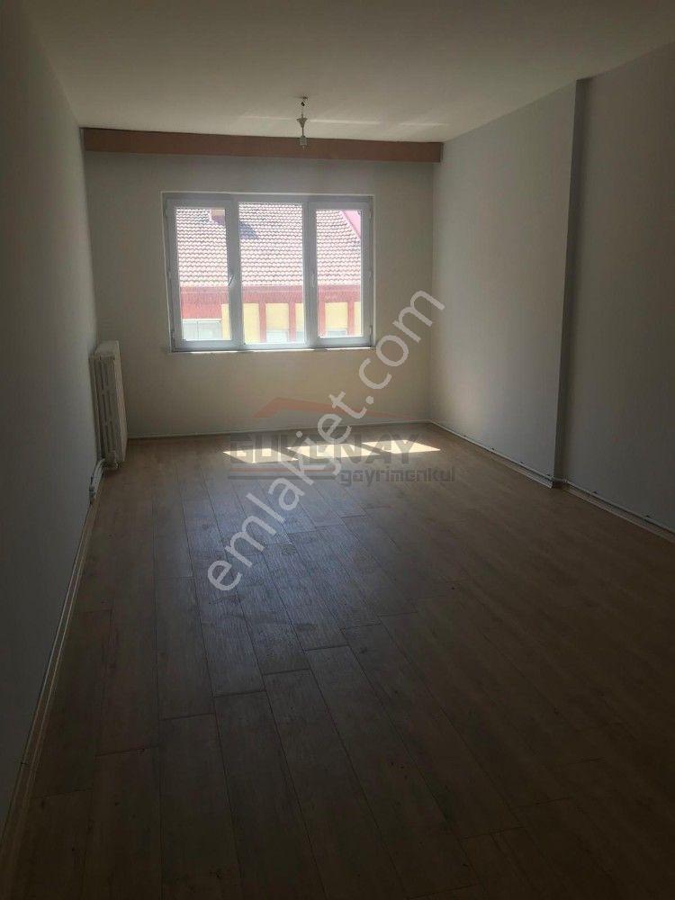 Güvenay - Çorum Gazi Cad. Meydan Yanında 3+1 Kiralık Daire - Görsel 16