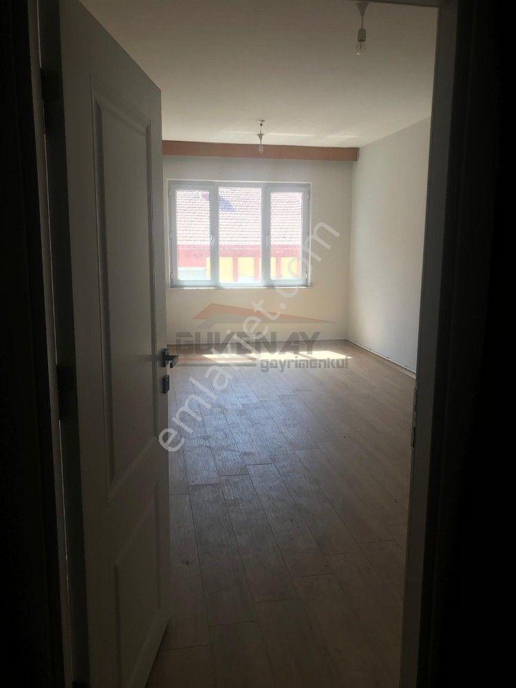 Güvenay - Çorum Gazi Cad. Meydan Yanında 3+1 Kiralık Daire - Görsel 14