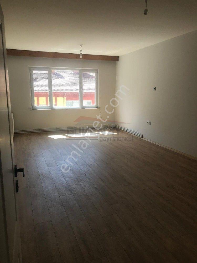 Güvenay - Çorum Gazi Cad. Meydan Yanında 3+1 Kiralık Daire - Görsel 12