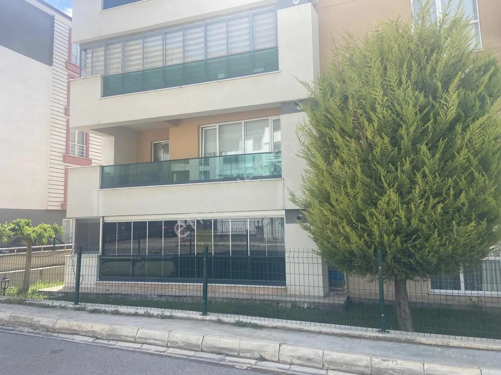 Amasya Merkez Hacılar Meydanı Mah. Satılık 3+1 Daire Fiyat Düştü - Görsel 2