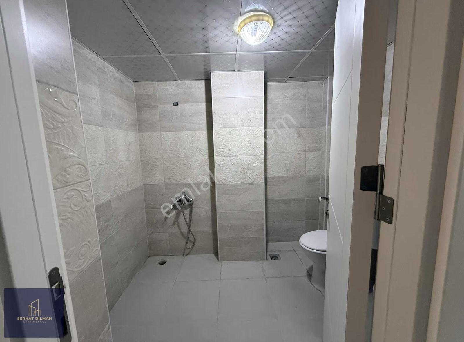 Büyükdere Mahallesi 260 M2 4+1 Çift Mutfak Çift Giriş - Görsel 22
