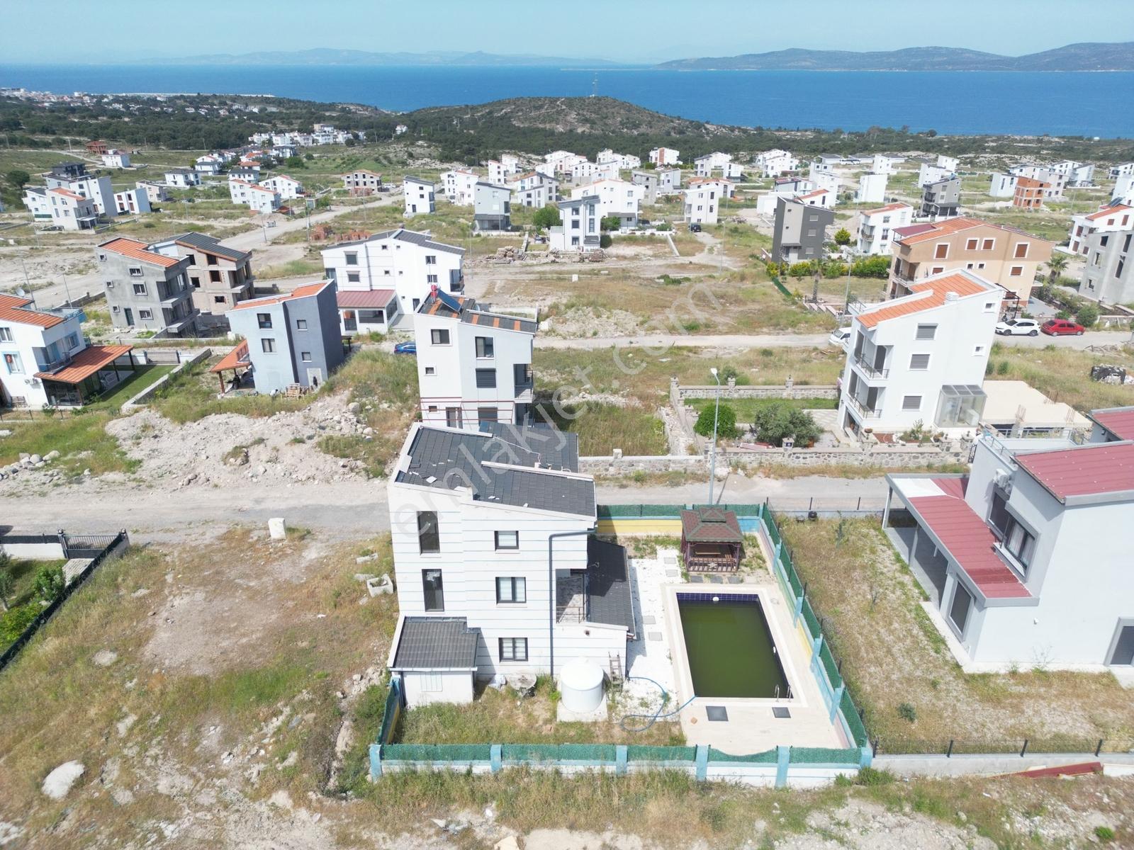 Mordoğanda Deniz Manzaralı Havuzlu 4+1 Villa - Görsel 17
