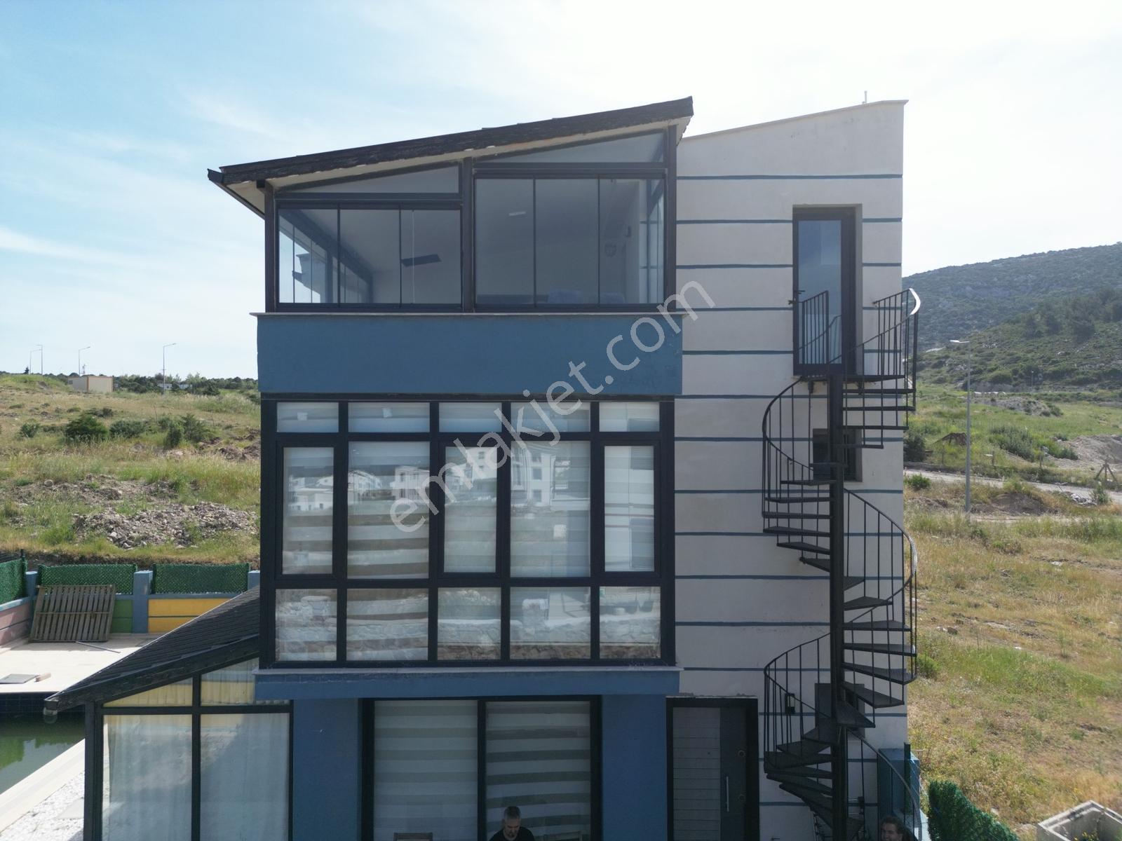 Mordoğanda Deniz Manzaralı Havuzlu 4+1 Villa - Görsel 6