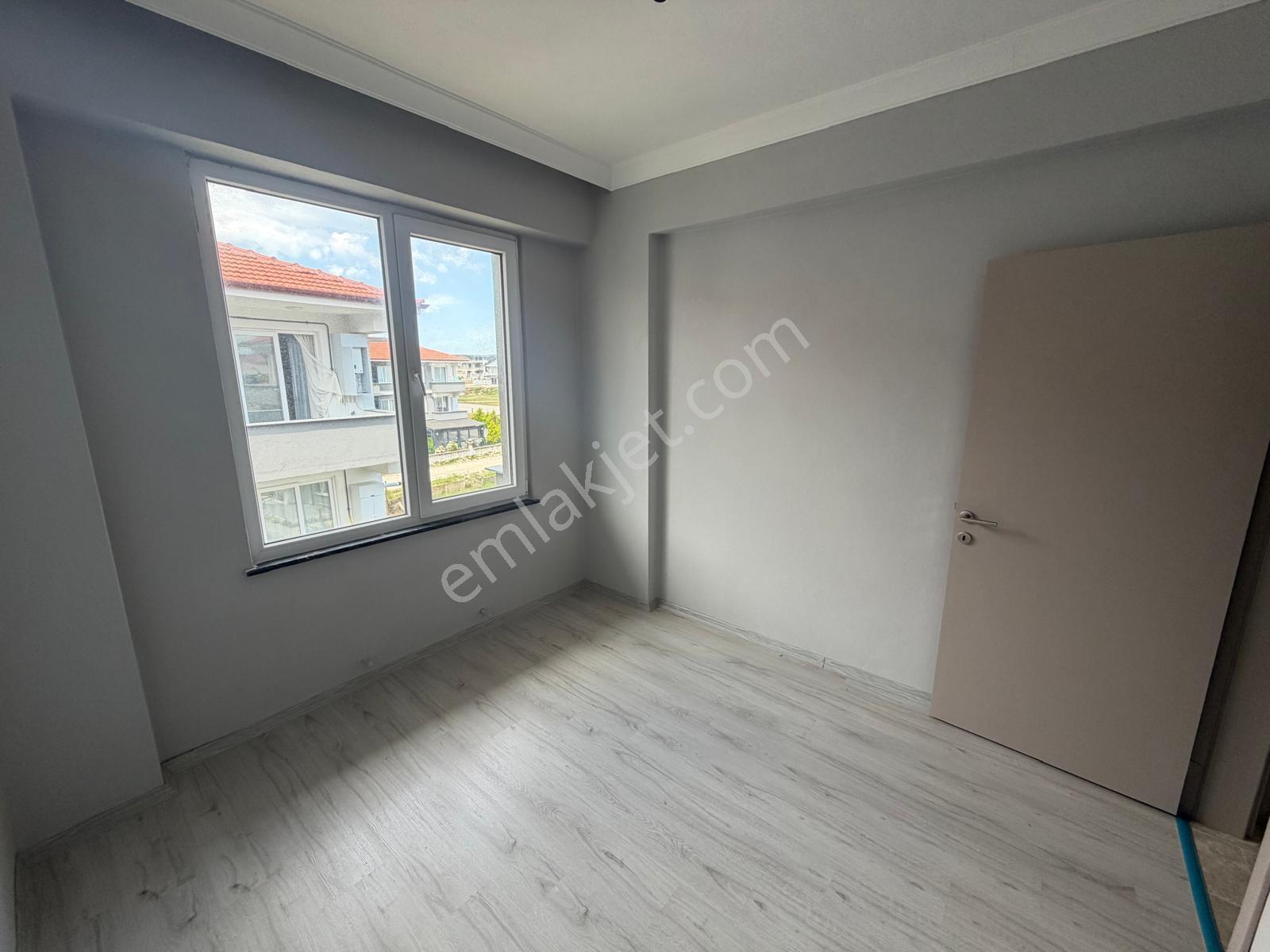 Kocaali Yalı Mahallesi Havuzlu Site İçerisinde 1+1 Sıfır Daire - Görsel 6