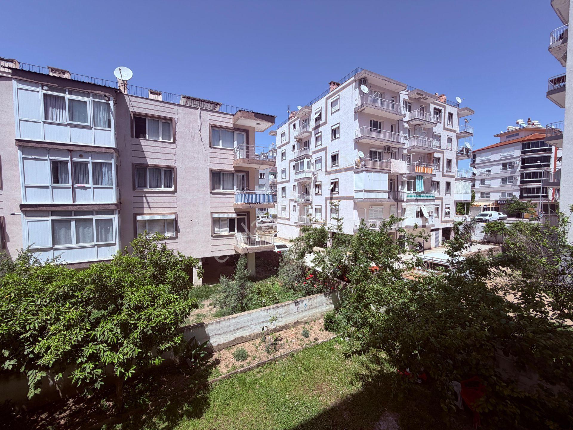 A Plus Gayrimenkulden Merkezi Konumda Komple Yapılı 3+1 Satılık - Görsel 19