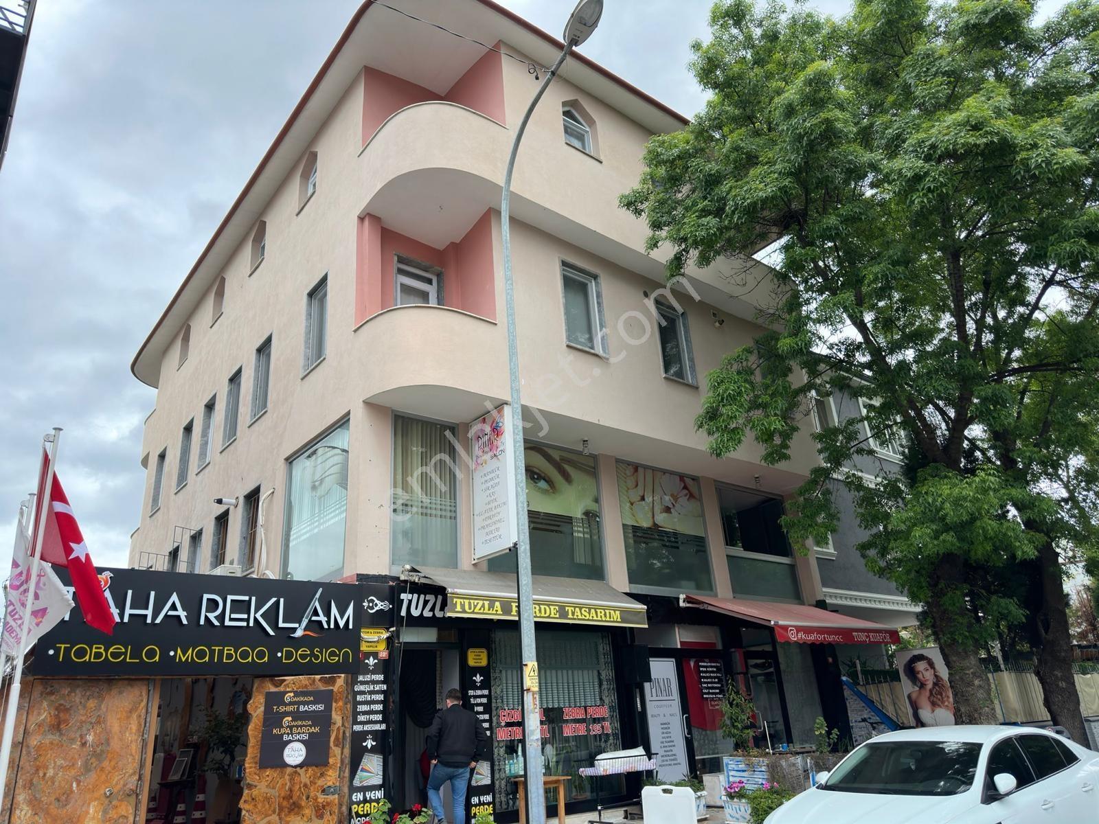 Tuzla Sahilin En Güzel Noktasında Kiralık 2+1 Full Eşyalı Daire - Görsel 2