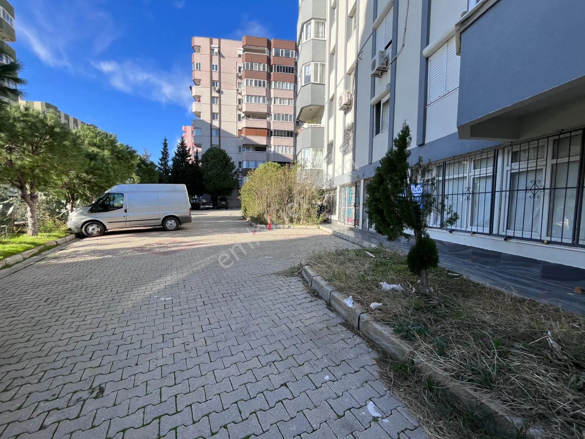 Menemen Ulukent'te Önü Açık Satılık Kiracılı Köşe Dükkan - Görsel 8