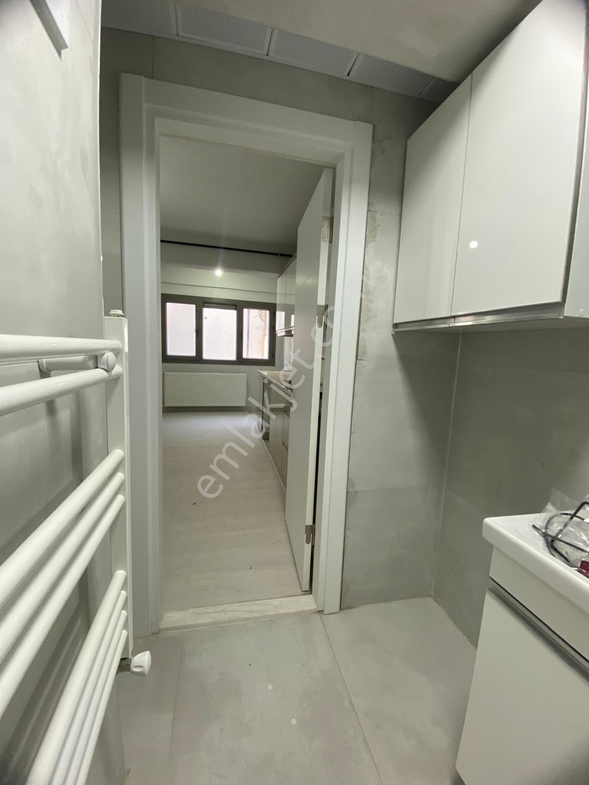 Çiğli De Klimalı Doğalgaz Kombi Asansörlü Sıfır Lüks 1+1 Daire - Görsel 12