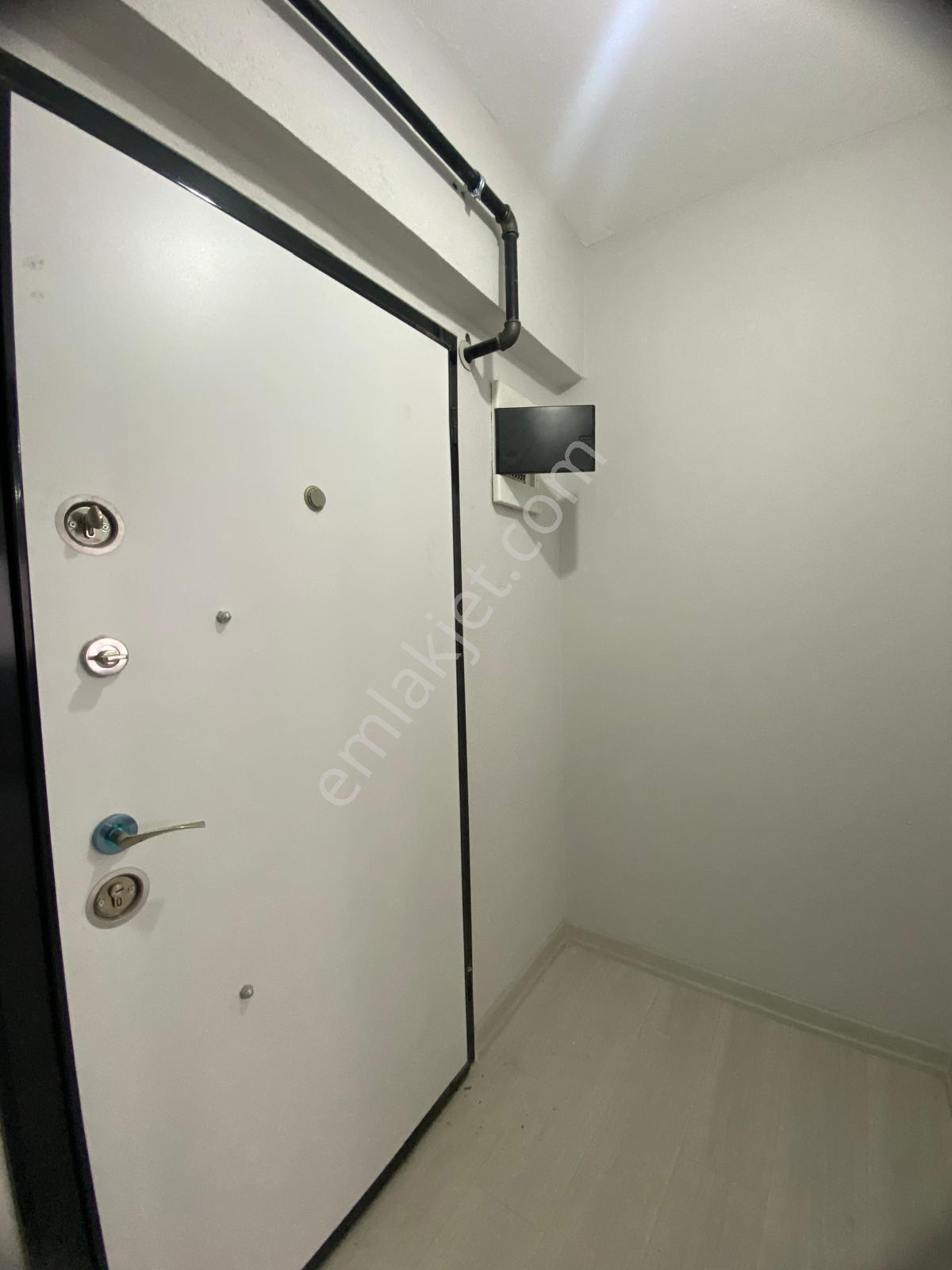 Çiğli De Klimalı Doğalgaz Kombi Asansörlü Sıfır Lüks 1+1 Daire - Görsel 6