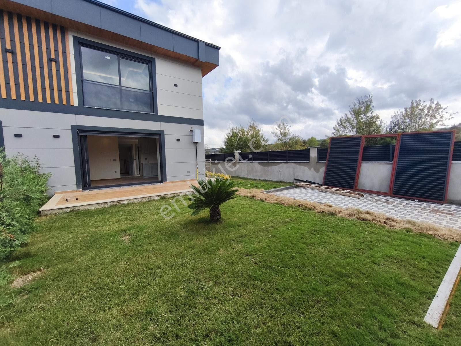 Remax Anka'dan Müstakil Bahçeli 3+1 Satılık Villa - Görsel 2