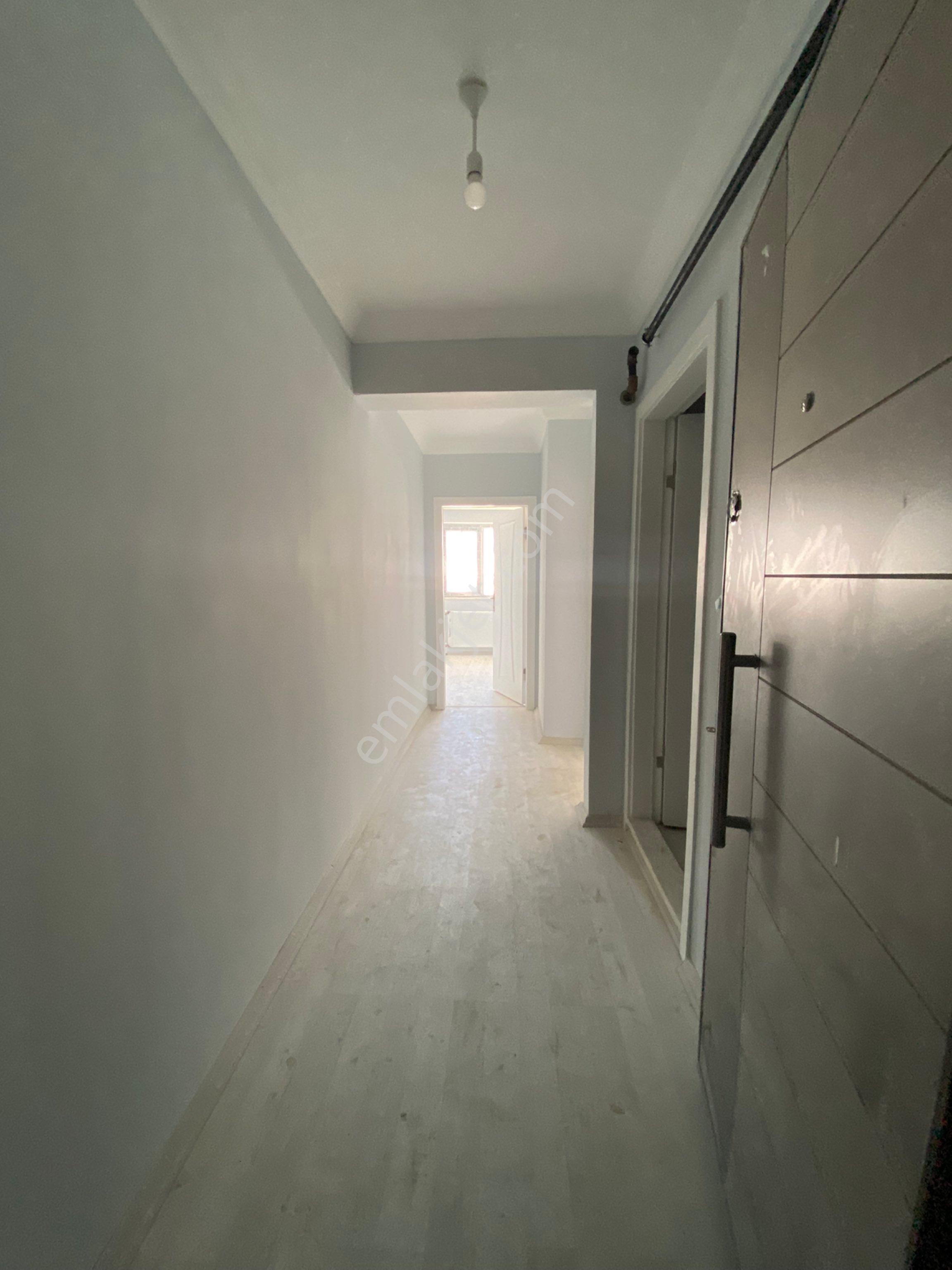 Kaçmaz Emlak'tan Merkezi Konumda 1+1 Sıfır Kiralık Daire