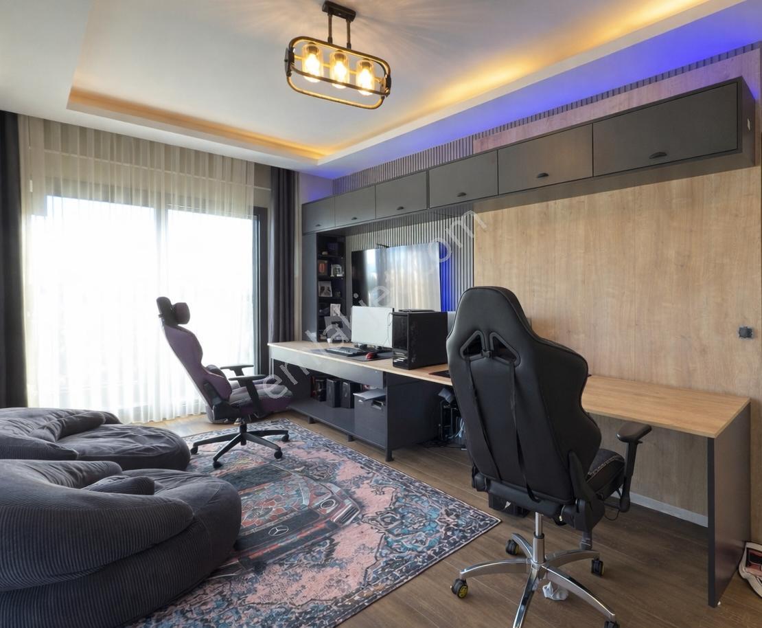 Villakentte Eşyalı Kiralık Müstakil Havuzlu 5+1 Tripleks Villa - Görsel 31