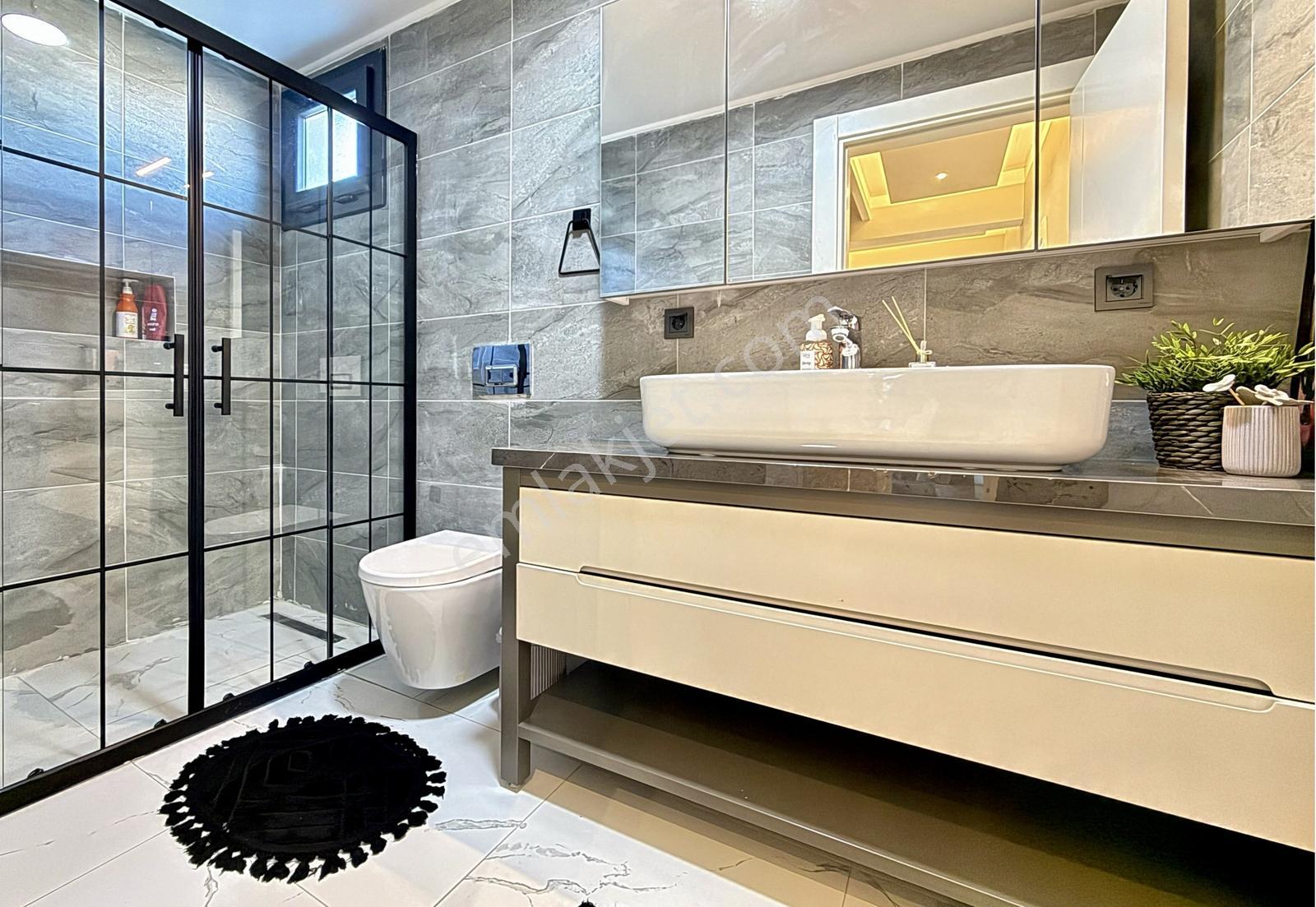 Villakentte Eşyalı Kiralık Müstakil Havuzlu 5+1 Tripleks Villa - Görsel 33