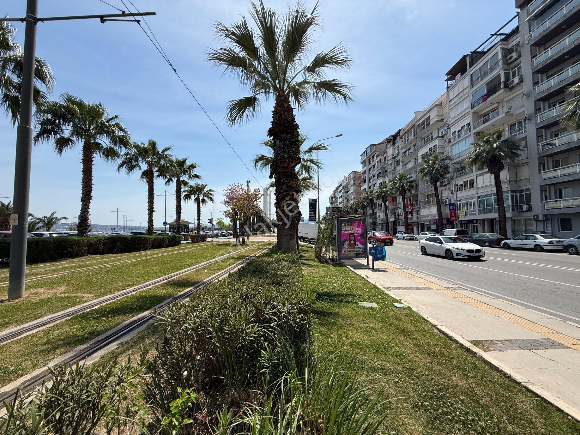Yalı Bulvarı'nda Deniz Manzaralı Tadilatlı 3+1 Kiralık Daire - Görsel 24