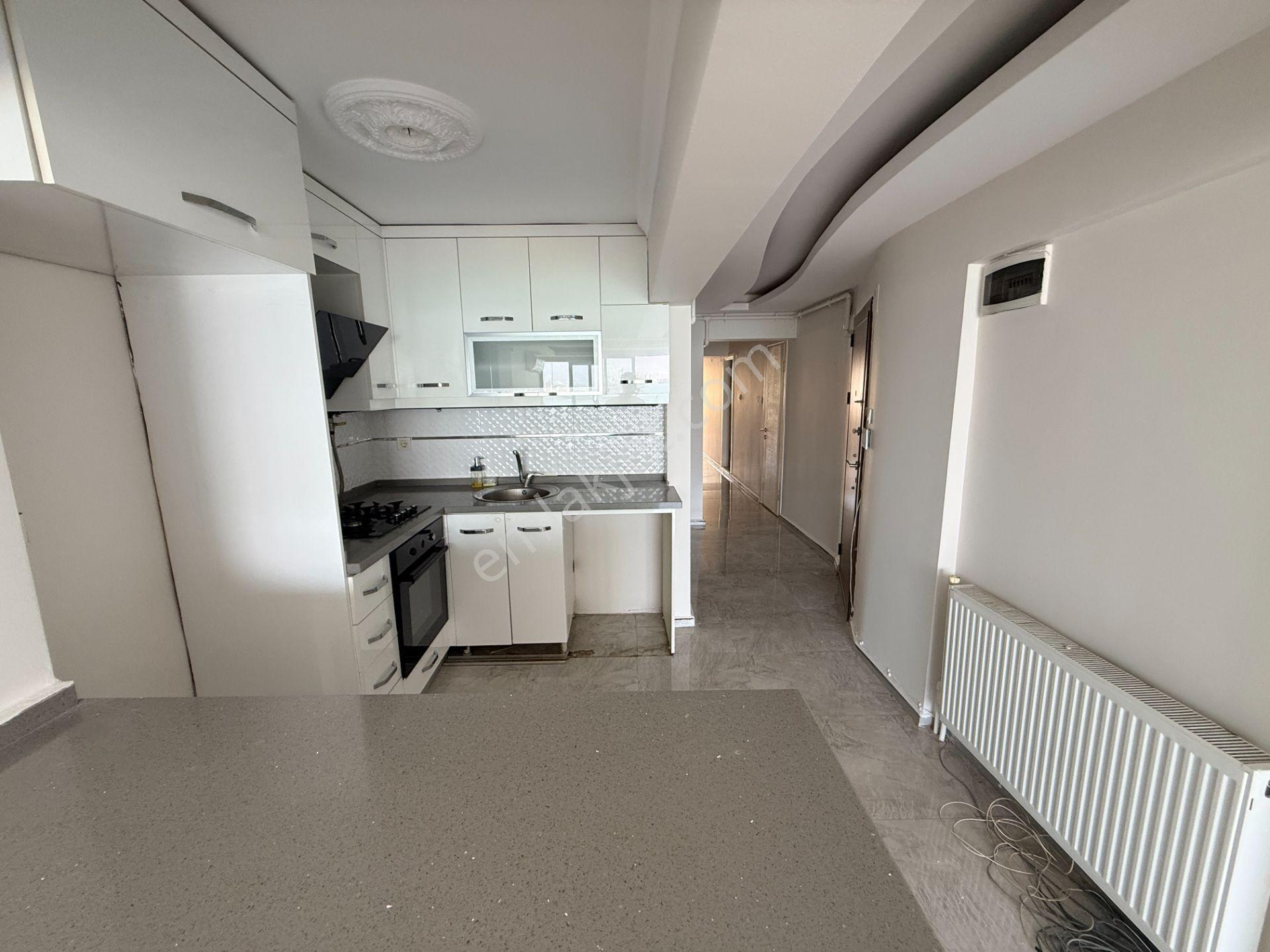 Yalı Bulvarı'nda Deniz Manzaralı Tadilatlı 3+1 Kiralık Daire - Görsel 8