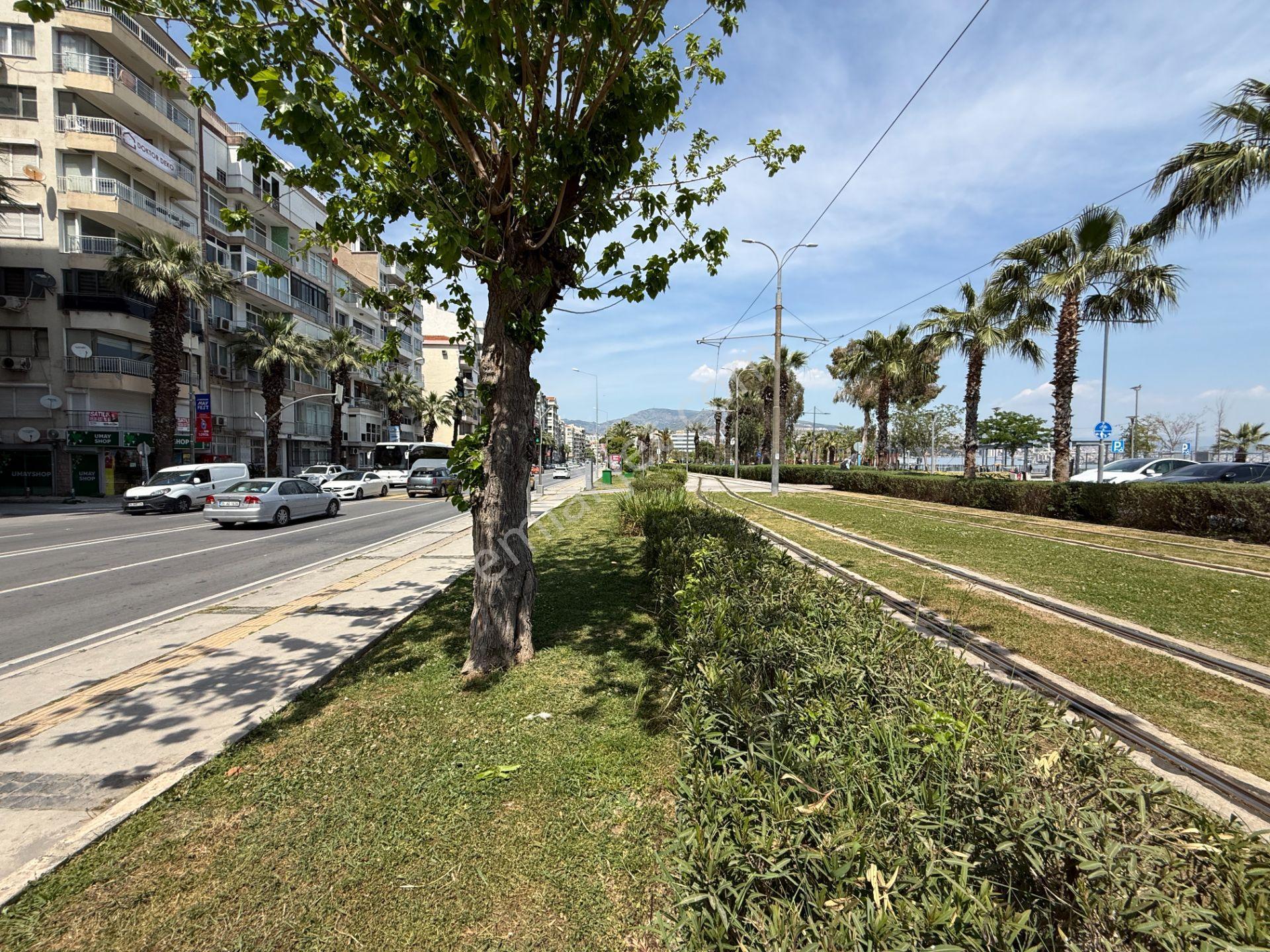 Yalı Bulvarı'nda Deniz Manzaralı Tadilatlı 3+1 Kiralık Daire - Görsel 25