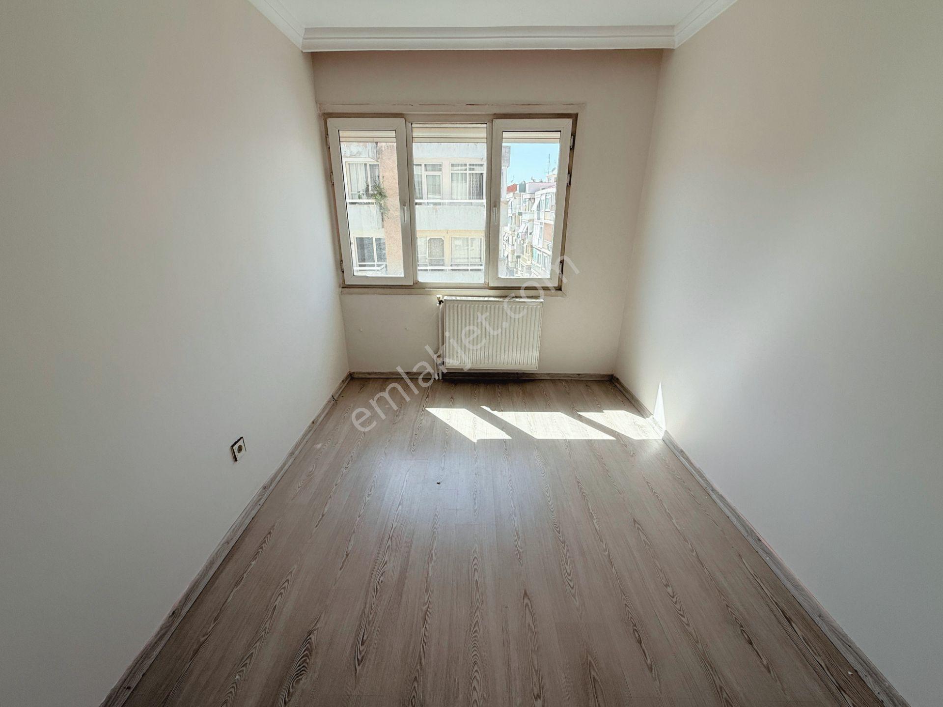 Yalı Bulvarı'nda Deniz Manzaralı Tadilatlı 3+1 Kiralık Daire - Görsel 18