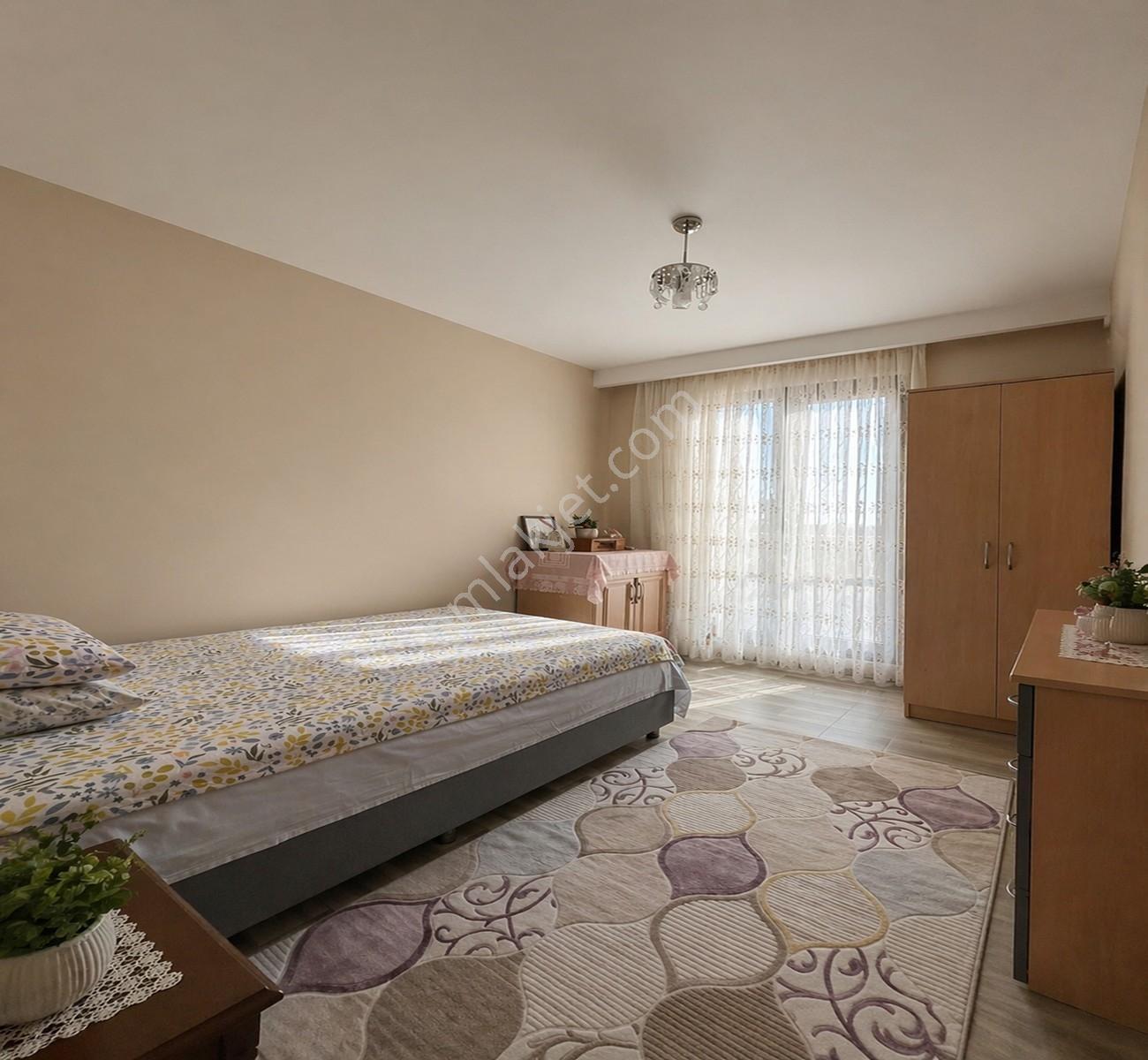 Beylikdüzü'nden Lüks Mimarisi İle Geniş M2'li 2+1 Daire Fırsatı! - Görsel 32