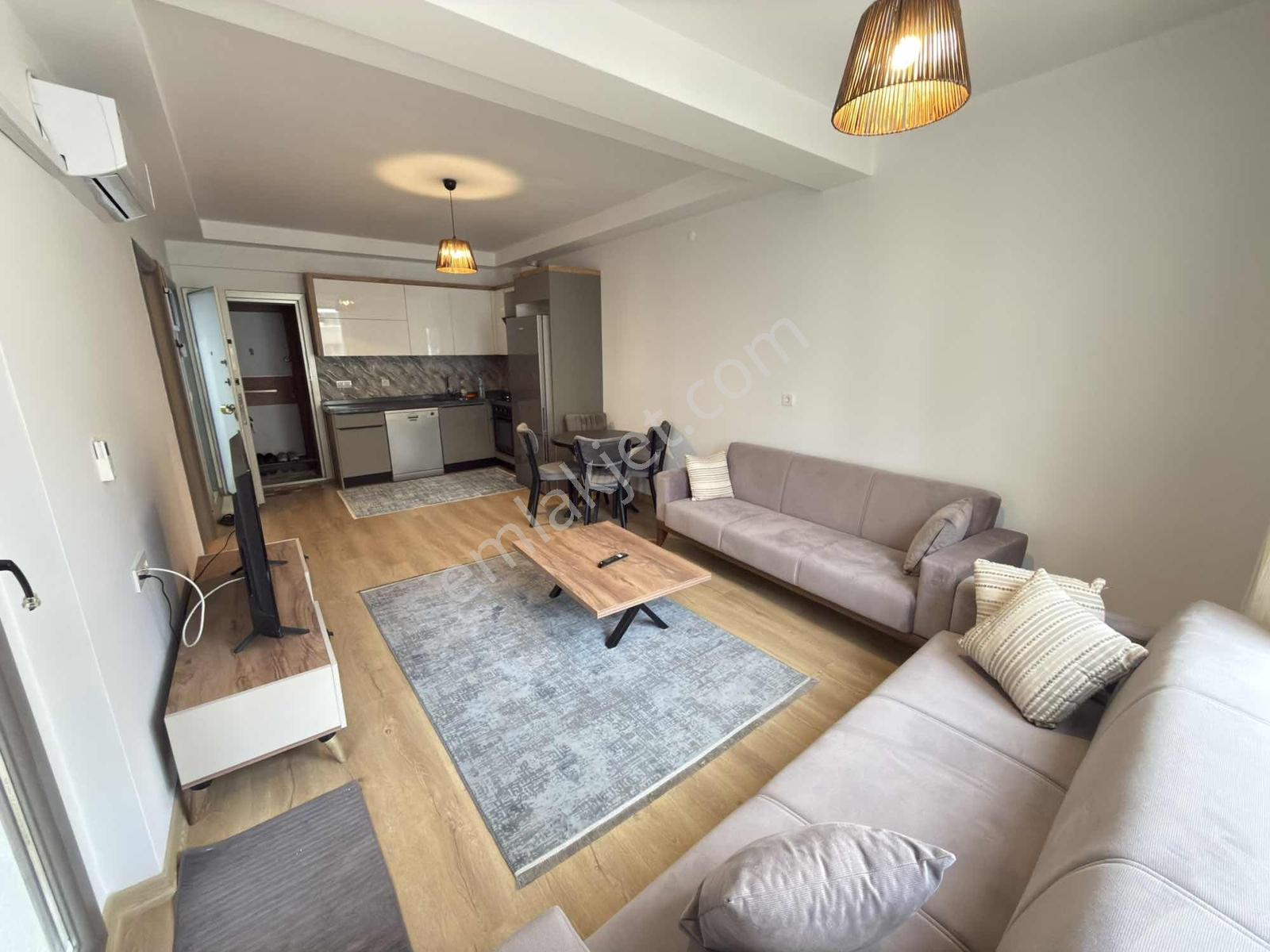 Kuşadası Değirmenderede Satılık Havuzlu Sitede 1+1 Daire - Görsel 8