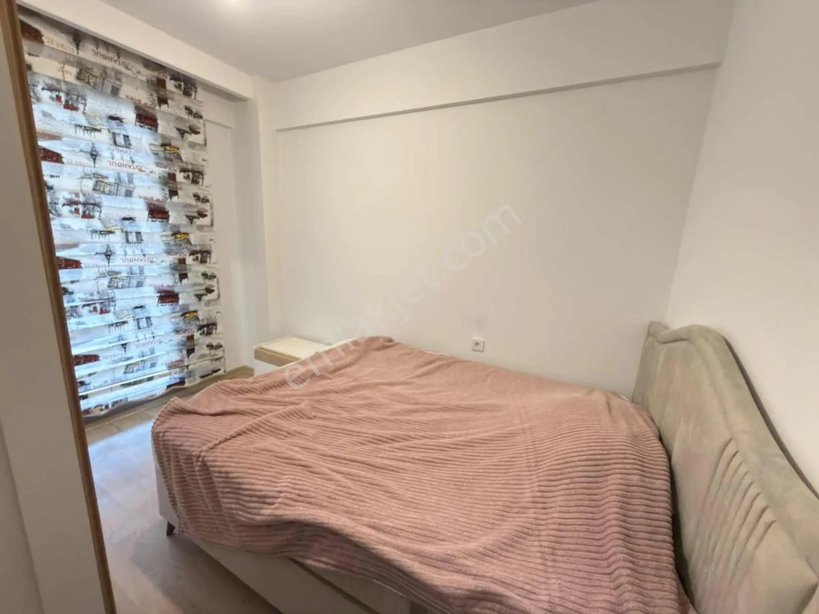 Kuşadası Değirmenderede Satılık Havuzlu Sitede 1+1 Daire - Görsel 2